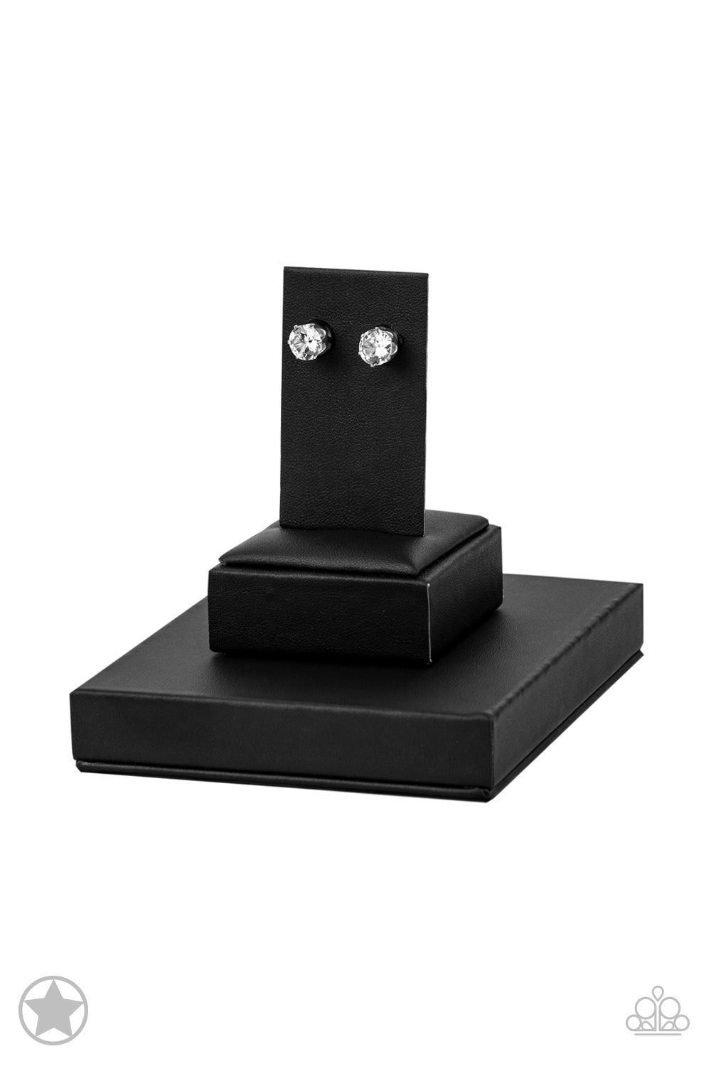 Earrings Just In TIMELESS - White Blockbuster POST  E117