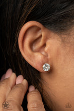 Load image into Gallery viewer, Earrings Just In TIMELESS - Gold Blockbuster POST E117