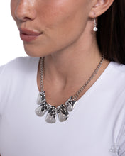 Load image into Gallery viewer, Necklaces Jubilee Jingle - Silver N148