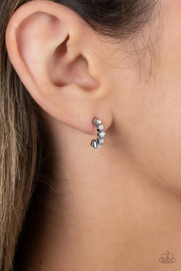 Earrings Carefree Couture - WHITE MINI S104