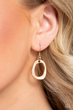 Load image into Gallery viewer, Necklaces Tranquil Trickle - Gold N198