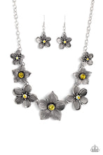 Load image into Gallery viewer, Necklaces Free FLORAL - Yellow N413
