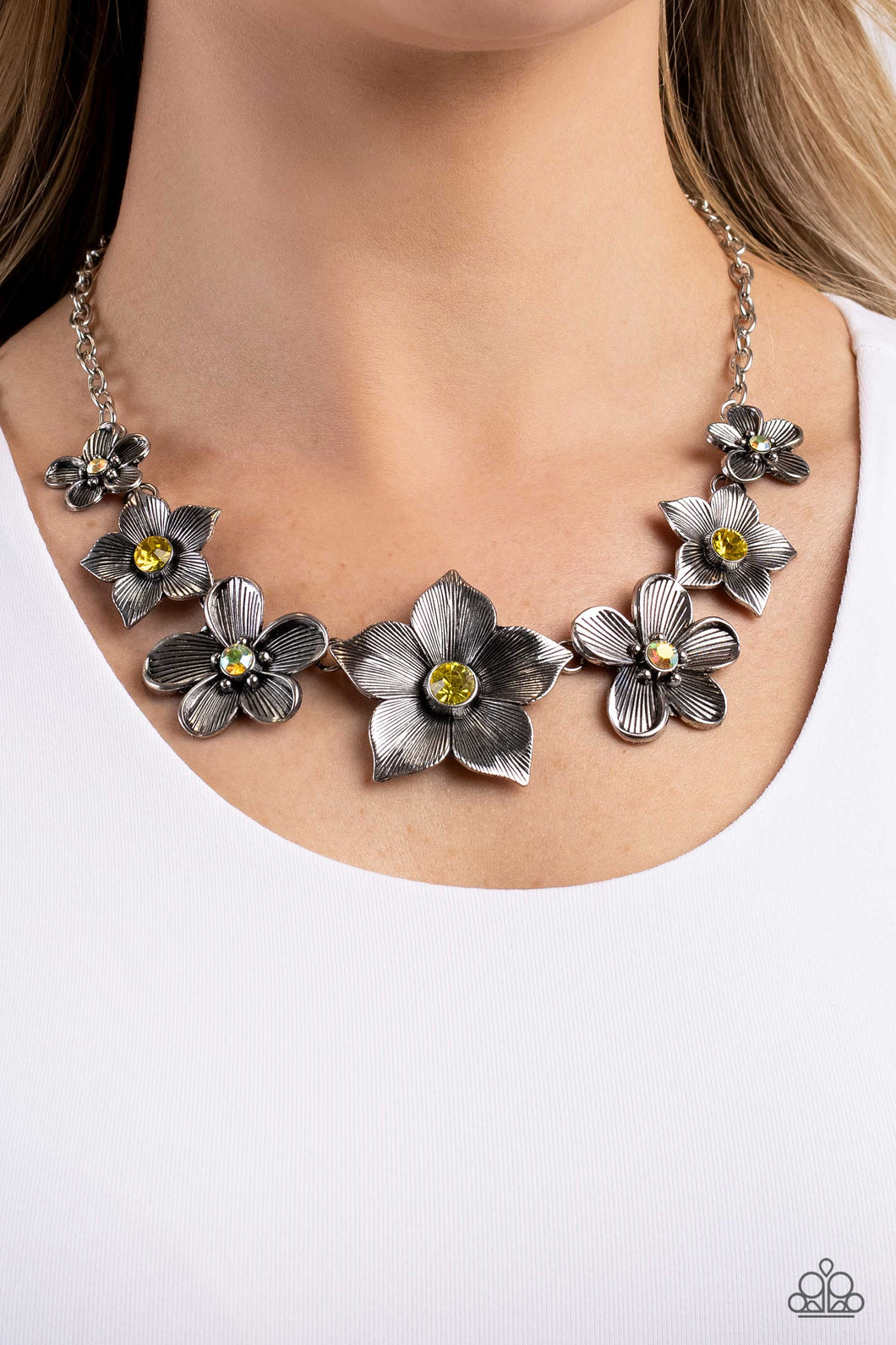 Necklaces Free FLORAL - Yellow N413