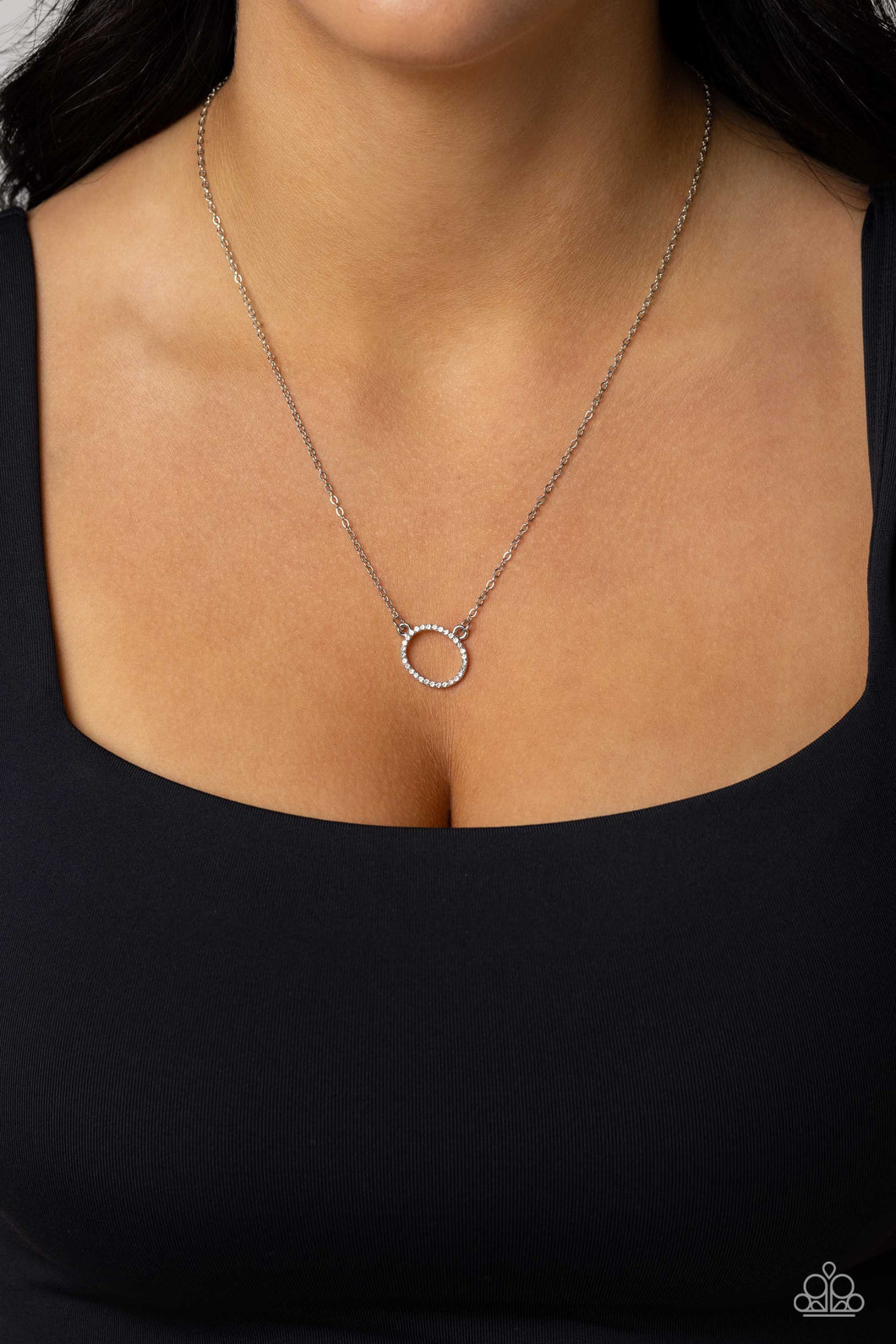 Necklaces INITIALLY Yours - O - White