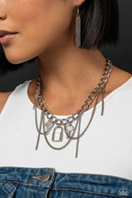 Load image into Gallery viewer, Necklace Against the LOCK - Silver N2460