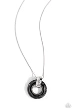 Load image into Gallery viewer, Necklaces Timeless Triumph - Silver