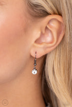 Load image into Gallery viewer, Necklaces Glistening Gallery - Black N2030