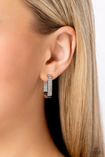 Load image into Gallery viewer, Earrings Sinuous Silhouettes - White Hinge