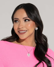 Load image into Gallery viewer, Earrings Heartfelt Haute - White POST E399