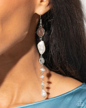 Load image into Gallery viewer, Earrings Cosmopolitan Chic - White PEARL E574