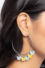 Load image into Gallery viewer, Earrings Bemusing Butterflies - Blue E399