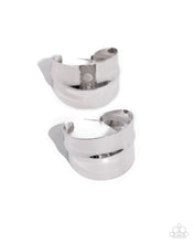 Load image into Gallery viewer, Earrings Antiqued Adventure - Silver E360
