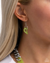 Load image into Gallery viewer, Necklaces Rainbow Ragtime - Green N2287