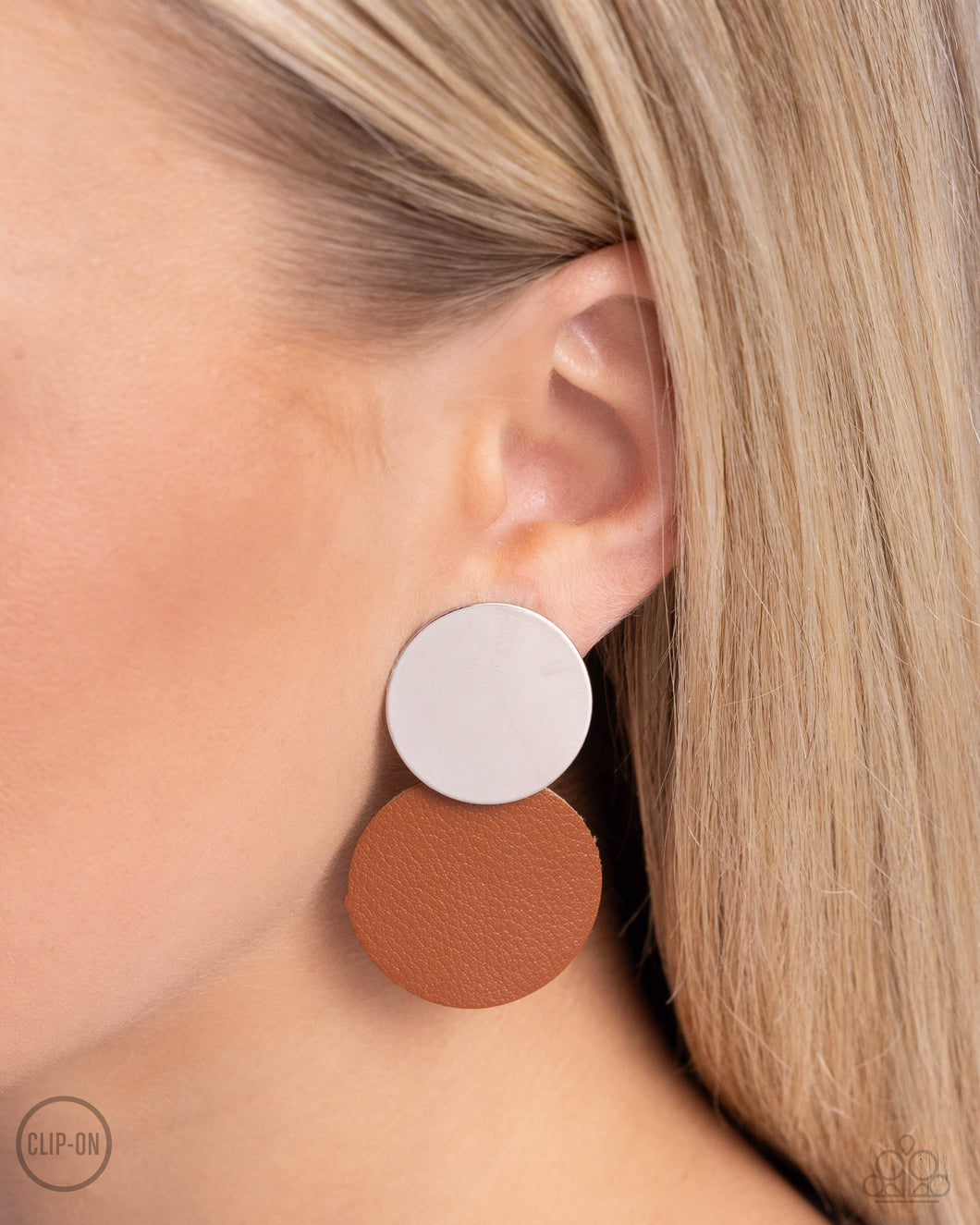 Earrings Leather Leader - Brown CLIP ON R4