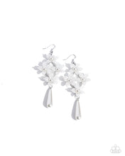 Load image into Gallery viewer, Earrings Vintage Veining - White E2455