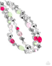 Load image into Gallery viewer, Necklaces Playful Past - Pink/Green N2030