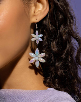 Earrings Pearl Posy - White E213