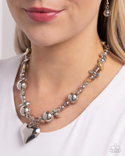 Load image into Gallery viewer, Necklaces Glistening Gossip - Silver