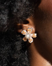 Load image into Gallery viewer, Earrings Chiseled Casino - Brown POST E312