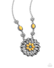 Load image into Gallery viewer, Necklaces Ornate Opinion - Yellow N173