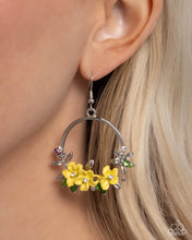 Load image into Gallery viewer, Earrings Fairy Freestyle - Yellow E2327