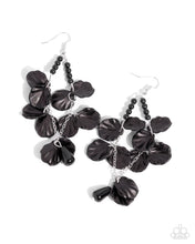 Load image into Gallery viewer, Earrings Coastal Century - Black E167