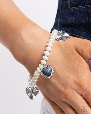 Bracelet ~ Heart-struck Haven - Silver B224