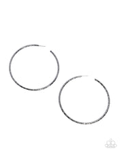 Load image into Gallery viewer, Earrings Closer To Chic - Black Hoops E587