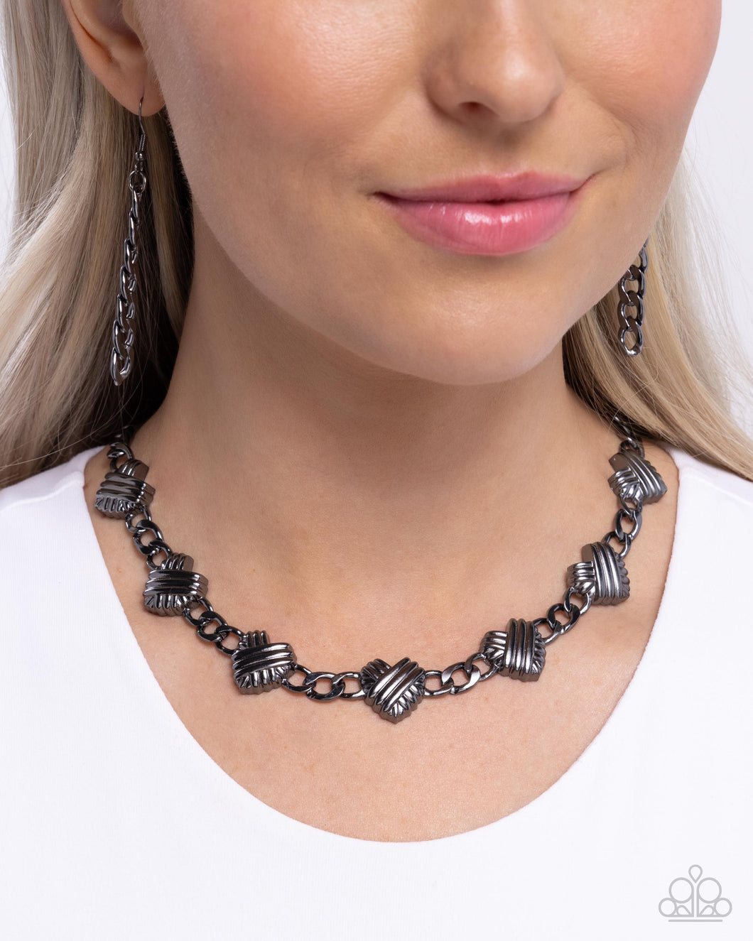 Necklaces Mingling Medley - Black N064