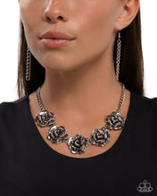 Load image into Gallery viewer, Necklaces Refreshing Roses - Silver N2452