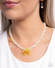 Load image into Gallery viewer, Necklaces Malibu Master - Yellow N153