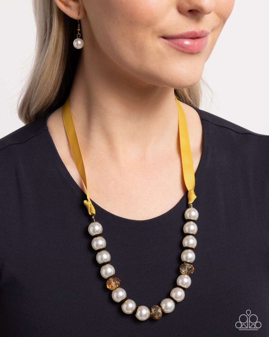 Necklaces Exclusive Ease - Yellow Pearl N118