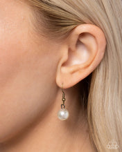 Load image into Gallery viewer, Necklaces Exclusive Ease - Yellow Pearl N118