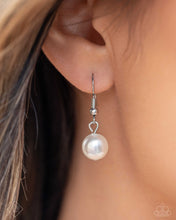 Load image into Gallery viewer, Necklaces Refined Punk - White N001