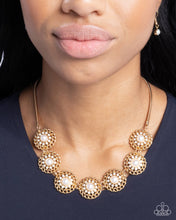 Load image into Gallery viewer, Necklaces Doll House - Gold PEARL N2368