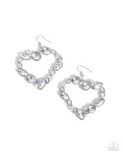 Load image into Gallery viewer, Earrings Heart Hierarchy - White VDAY V163