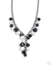Load image into Gallery viewer, Necklaces Beehive Barrage - Black Pearl N2364