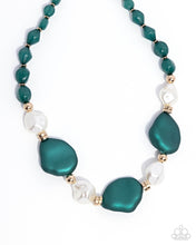 Load image into Gallery viewer, Necklaces Forever Feature - Green N2445
