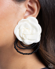 Load image into Gallery viewer, Earrings Dramatic Dame - White E2207