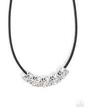 Load image into Gallery viewer, Necklaces Sprig Shimmer - Black N172