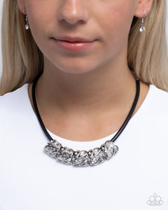 Necklaces Sprig Shimmer - Black N172