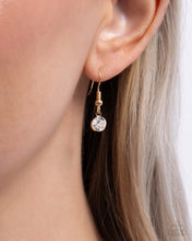 Load image into Gallery viewer, Necklaces Graceful Genre - Gold