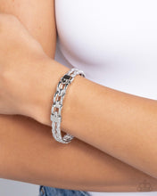 Load image into Gallery viewer, Bracelets Mismatched Movement - Silver