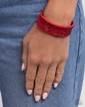 Load image into Gallery viewer, Bracelets Sprinkling Studs - Red