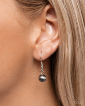 Load image into Gallery viewer, Necklaces Elongated Element - Silver N2246