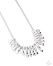 Load image into Gallery viewer, Necklaces Chasing Chic - Silver N045