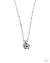 Load image into Gallery viewer, Necklaces Soccer Pitch - Black Sports SF102