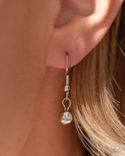 Load image into Gallery viewer, Necklaces Fabricated Finesse - Black N359