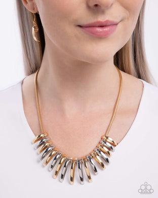 Necklaces Chasing Chic - Multi