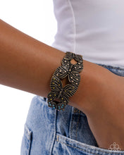 Load image into Gallery viewer, Bracelets Mariposa Makeover - Brass